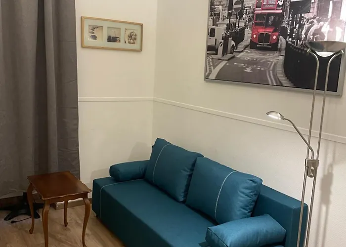 Art Nouveau Ap In Berlins Center 柏林